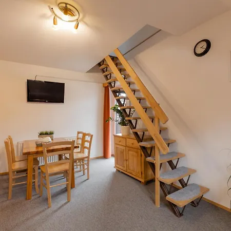 Rozle Apartment *